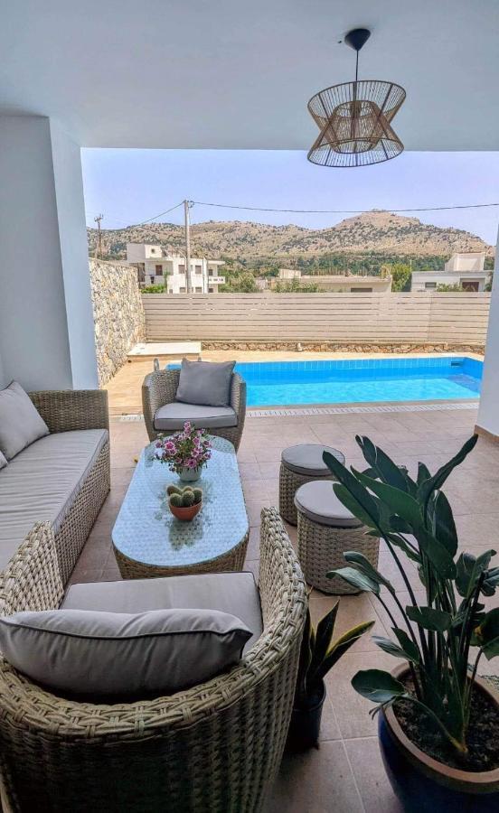 Casa Christiana, Lardos Villa Luaran gambar